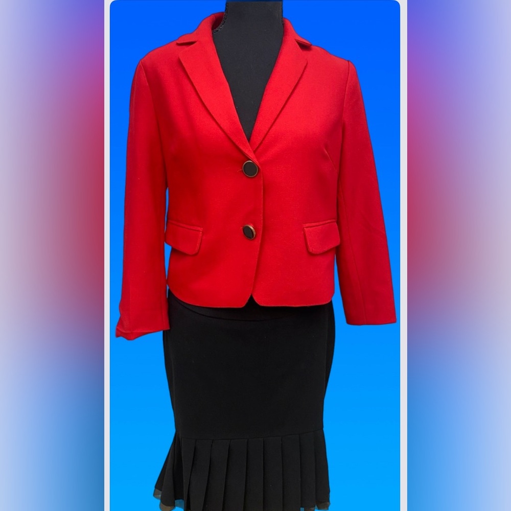 Forever 21 jacket Size M - with free skirt on sale now $ 19- plus free gift